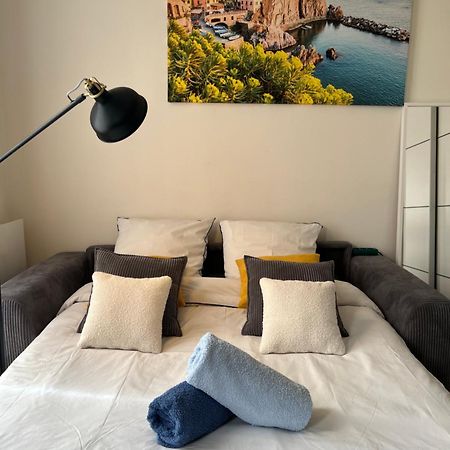 Grand Studio Lumineux En Plein Coeur De Версаль Екстер'єр фото